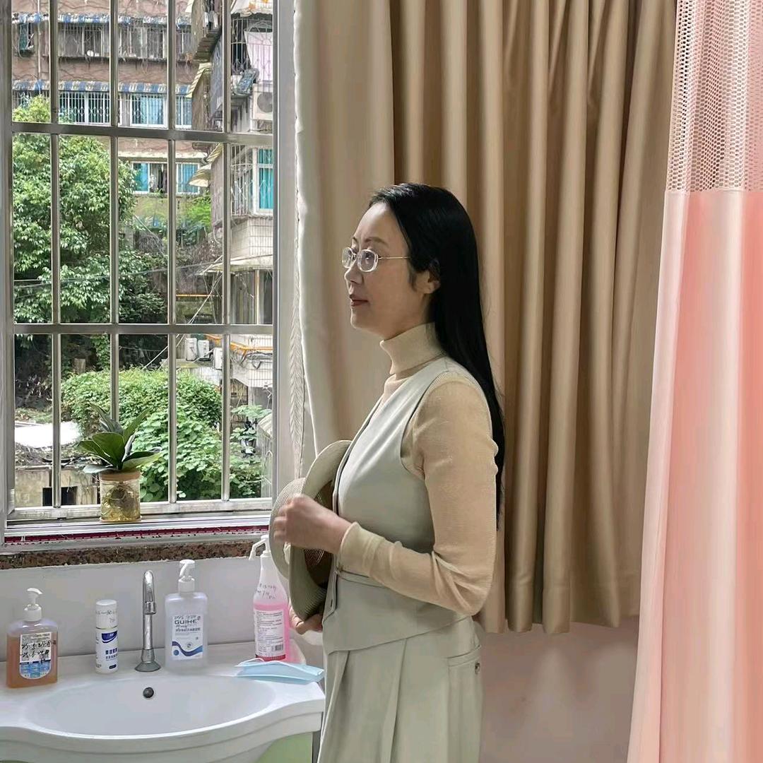 何迪