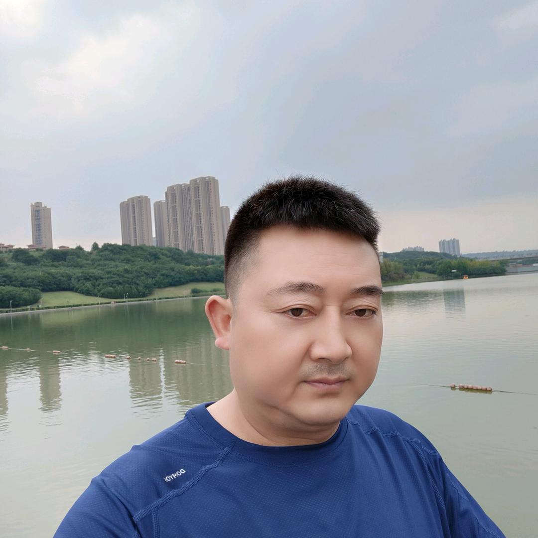 丹凤九贵炝锅鱼黄哥