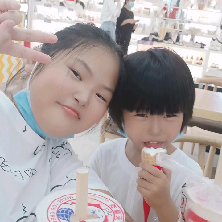 俩可爱🐮🐒👼👼