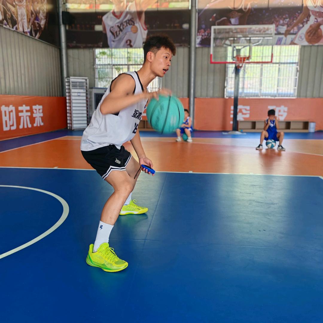 星欣体育🏀吴诚