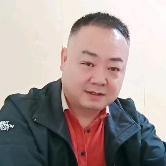 一颗小石头