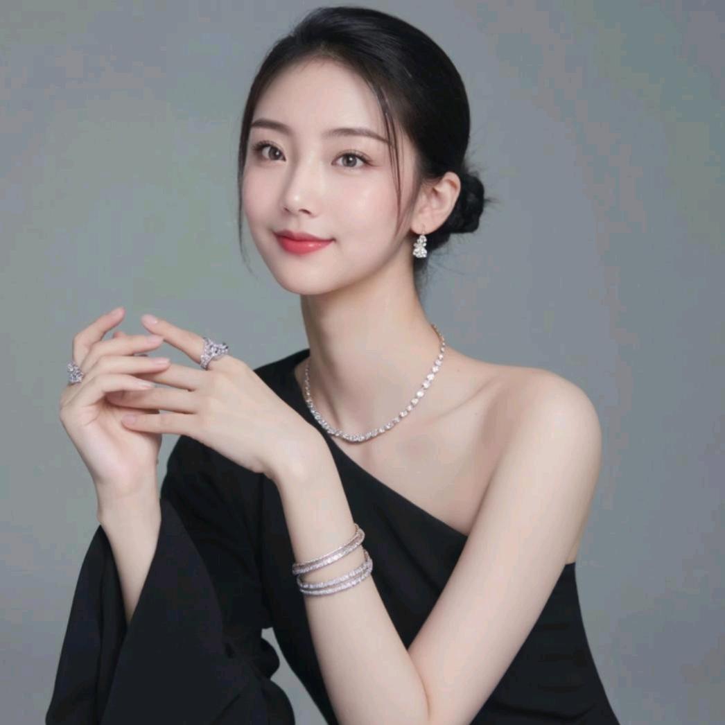 神秘女神💞我的怀中猫🐱意中人❤️