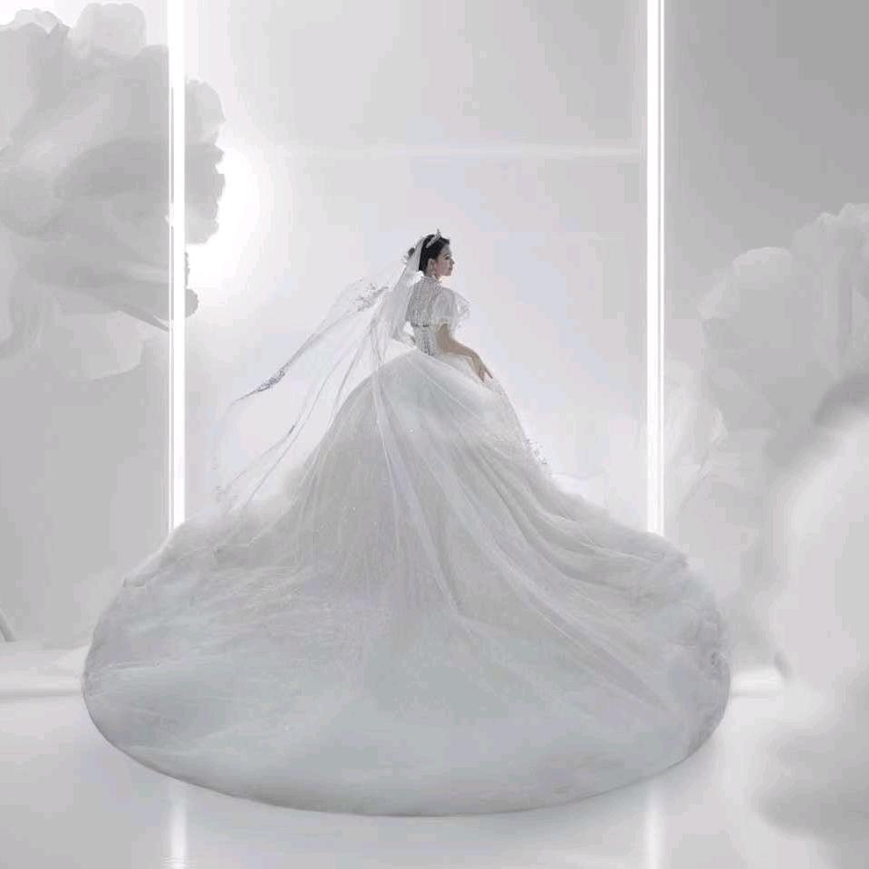 Mrs.周VS陈.Sir