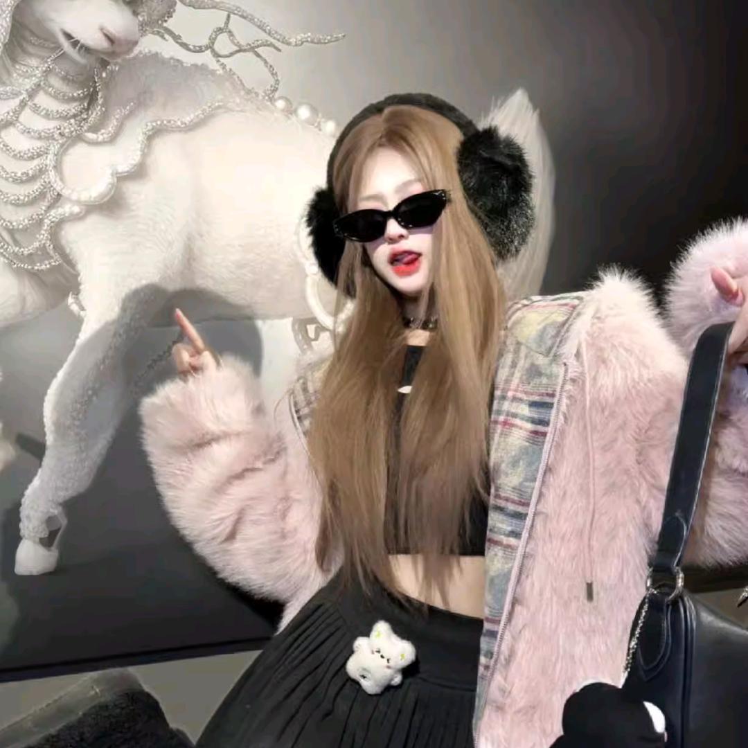 兮兮儿。