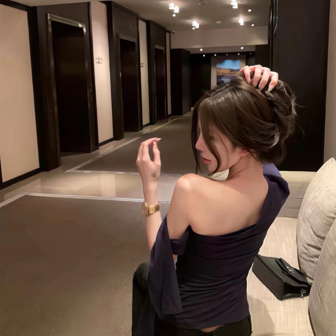 唉小怡
