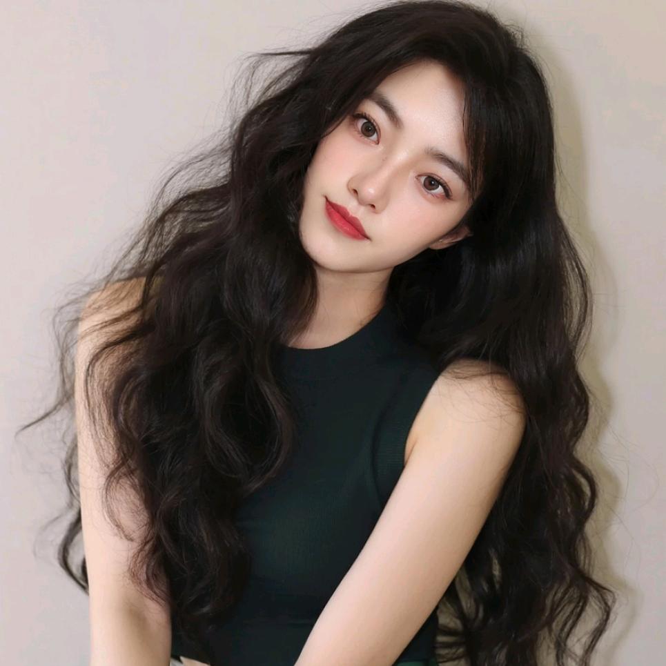 Angelina（盼盼）