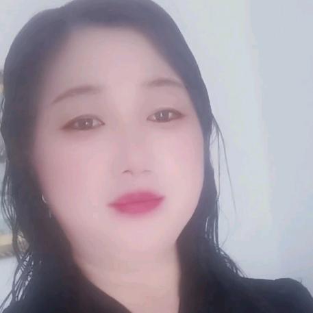 彤彤.
