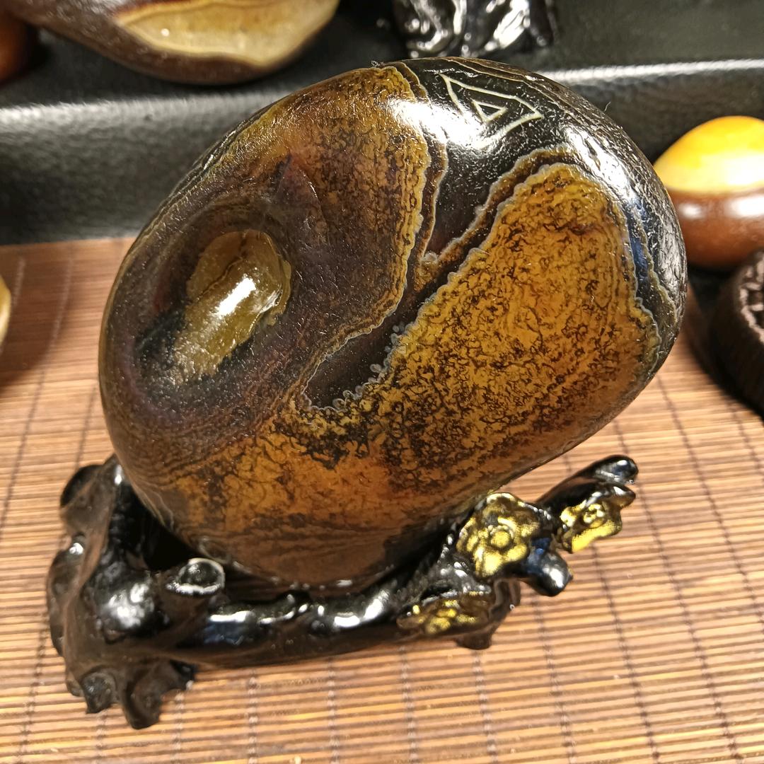 石芸奇石
