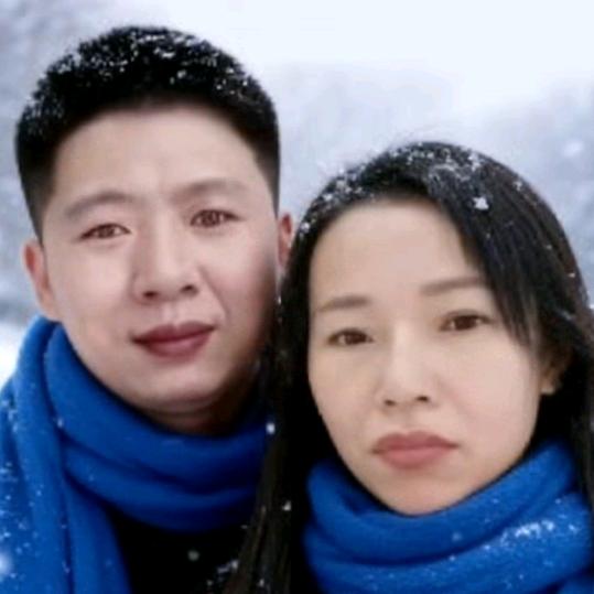 大山里原生态养纯种里岔黑猪繁殖农场