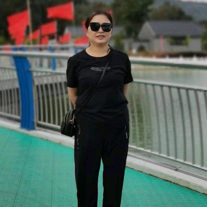 梅梅@