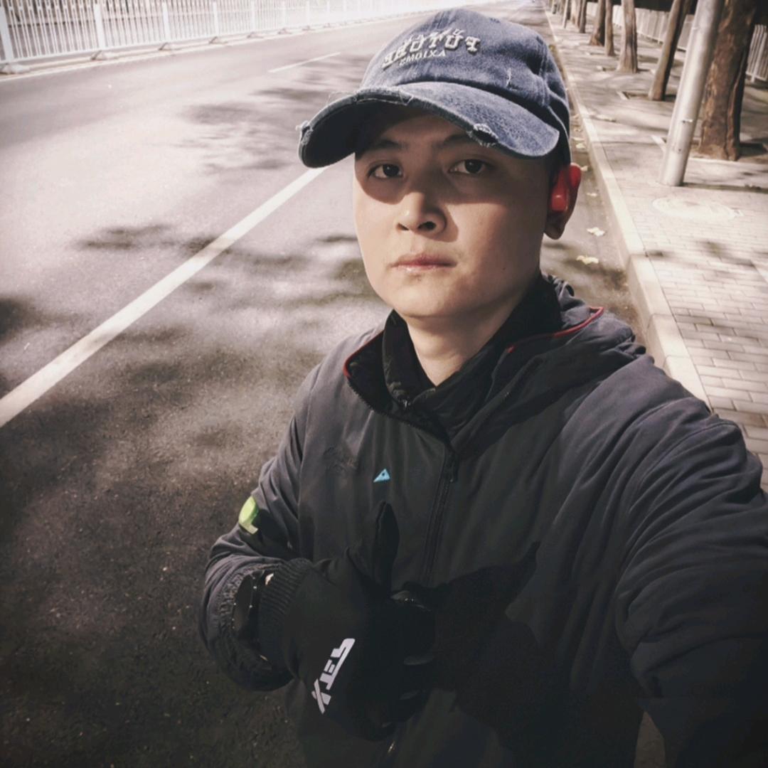 A、暗夜冯行《跑互》