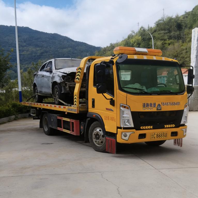 昭通范围24小时道路救援拖车收购报废车