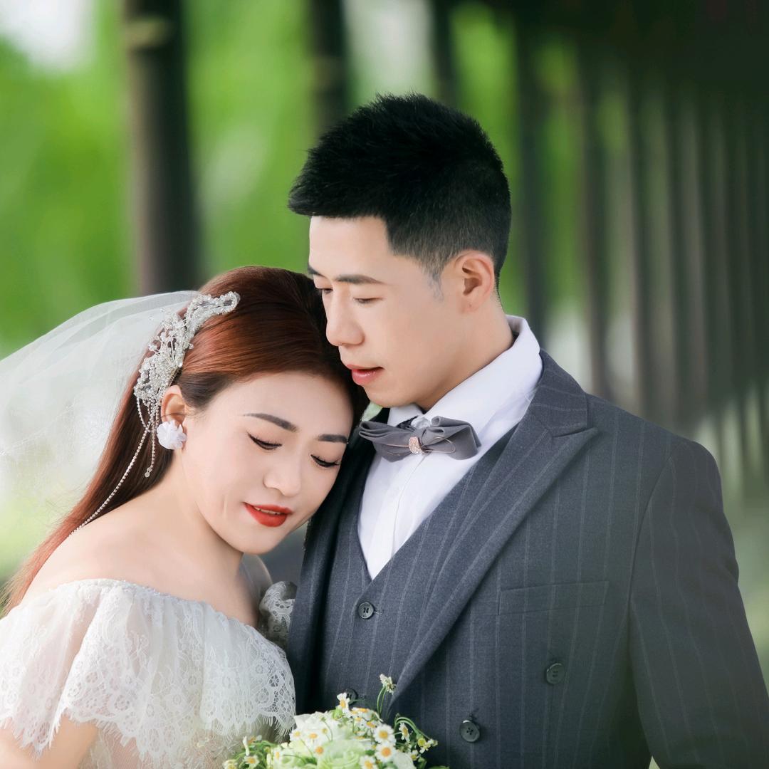两夫妻工地上的生活日常