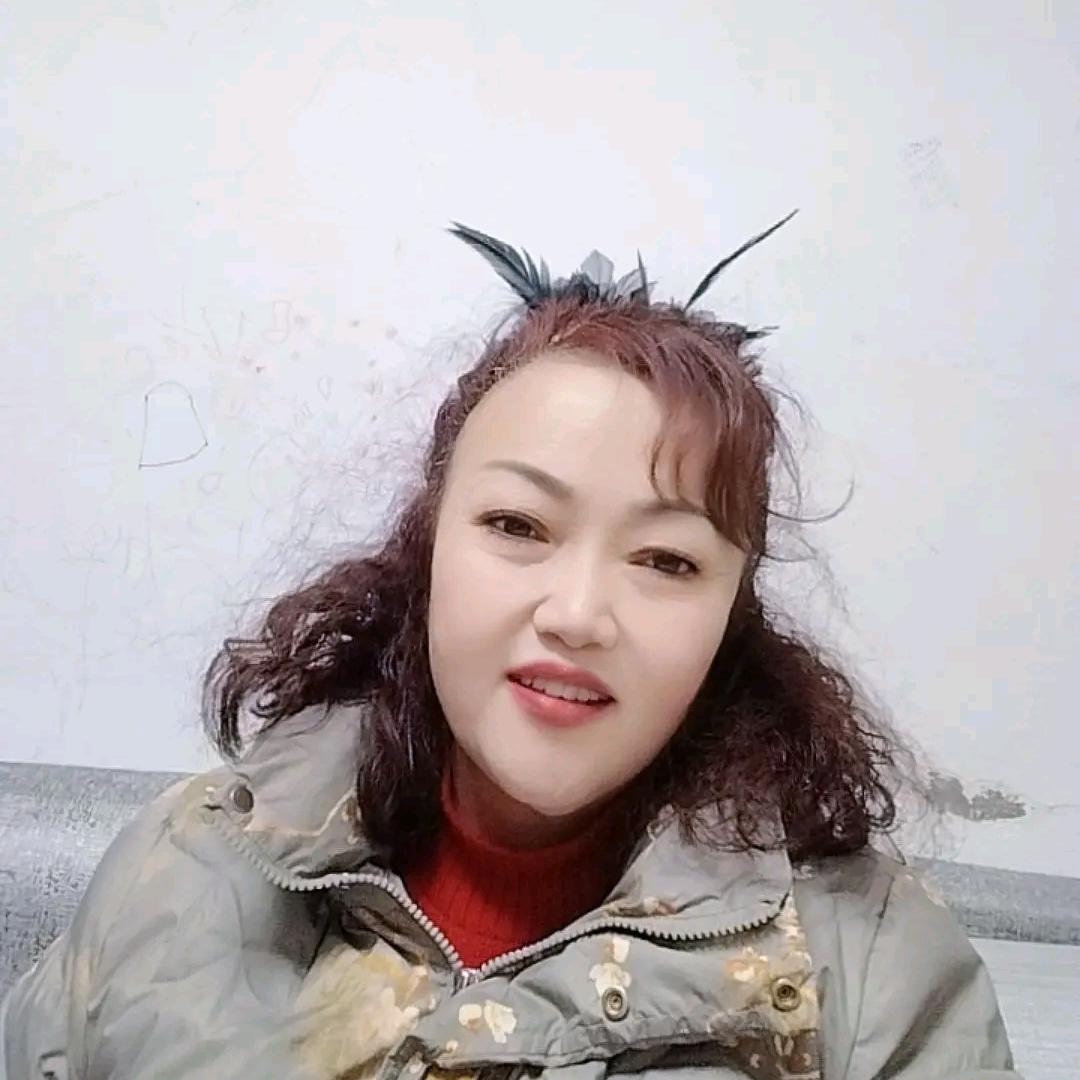 何姐