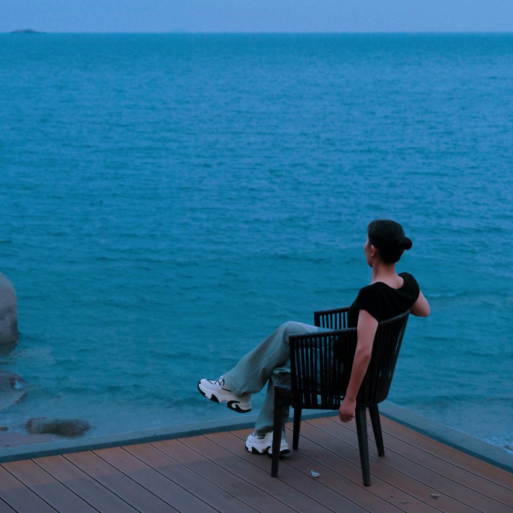 向着太阳l追着光）