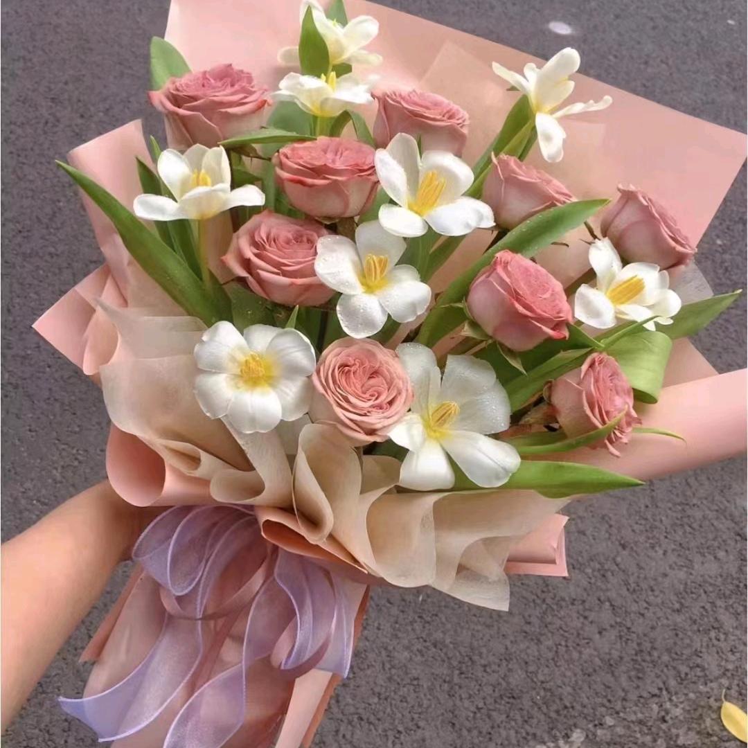苟江初见花坊