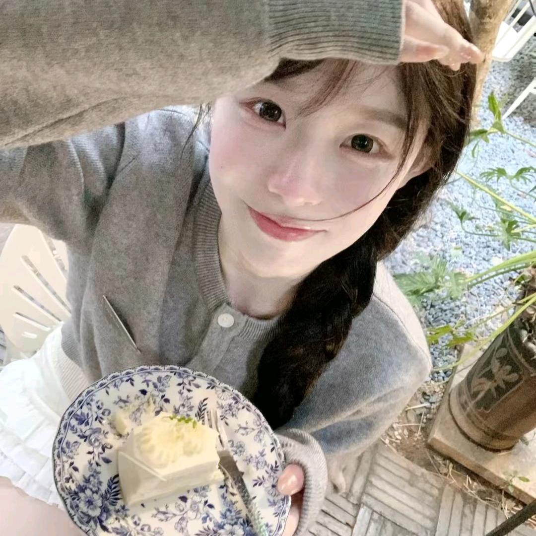 凌晨𝟱.𝟮𝟬分