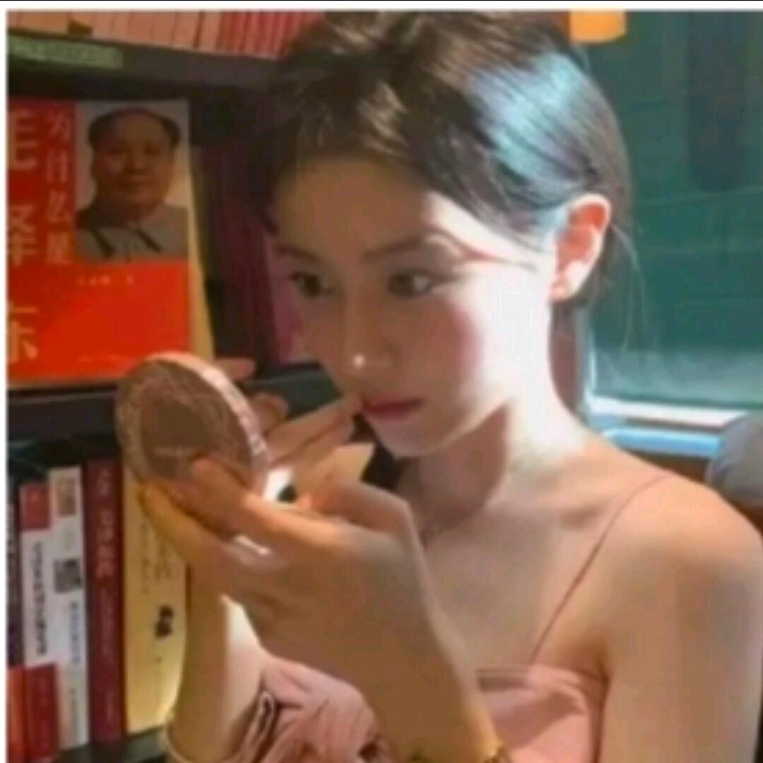 希希今天旷课了吗