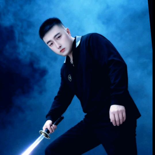 强哥🧡ྀི💛ྀི❤️ྀི👩🏻