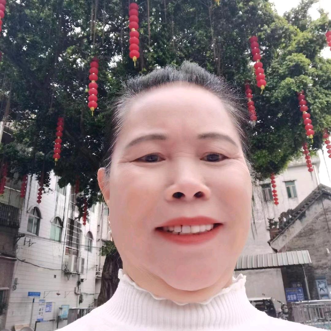 彩英