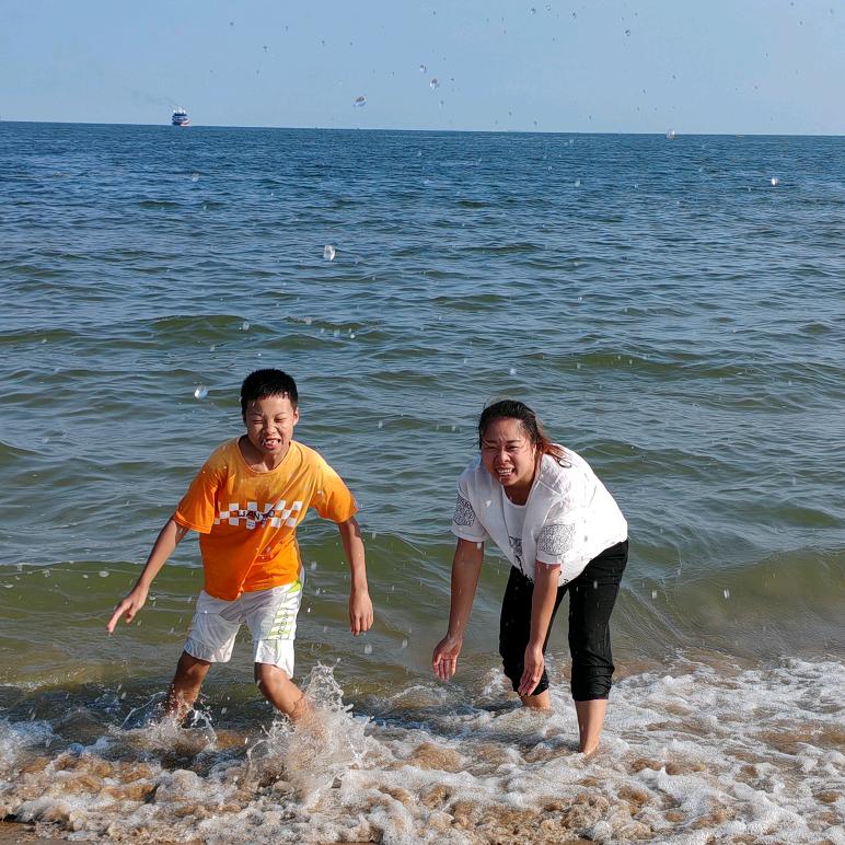 张家口兰兰安装石墨烯电地热，高温墙暖画