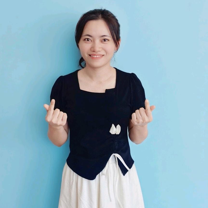 王贝贝（周五周六晚上21:35）