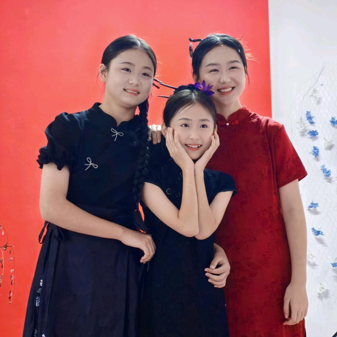 燕燕家的三千金💞
