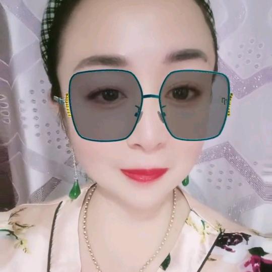 邓~~英