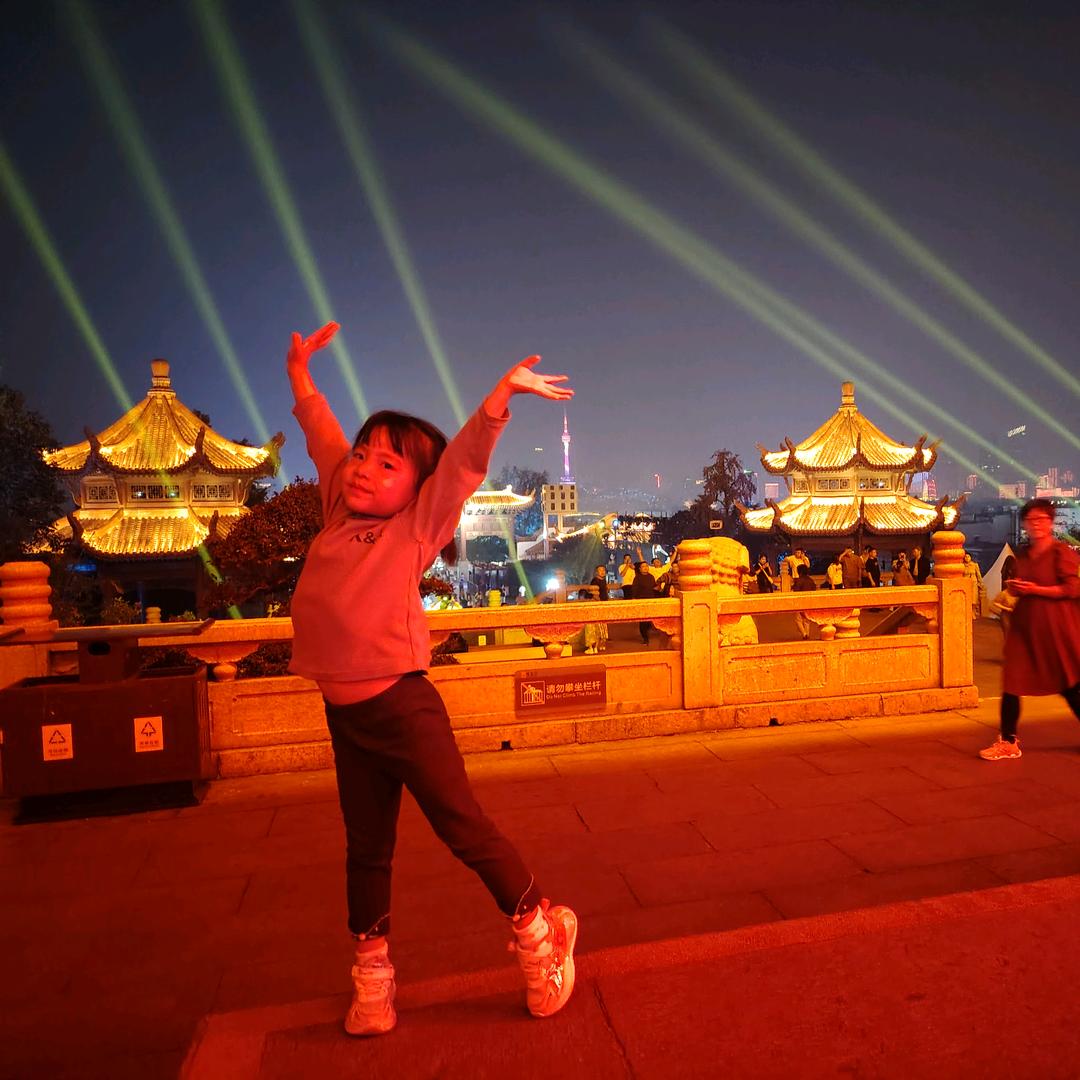 刘婉佳