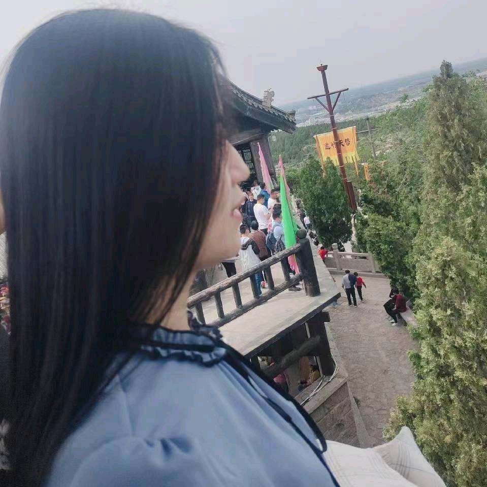 兰兰.