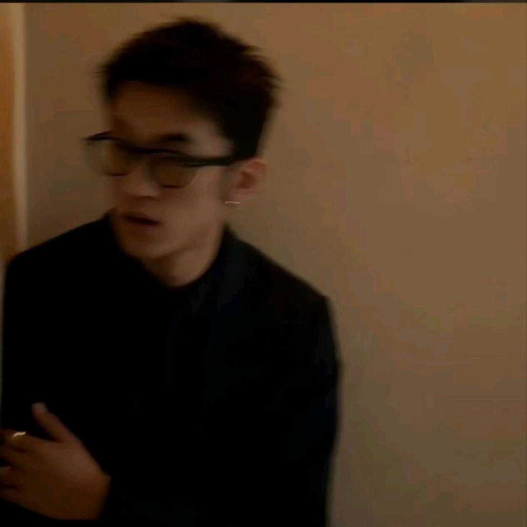 达.
