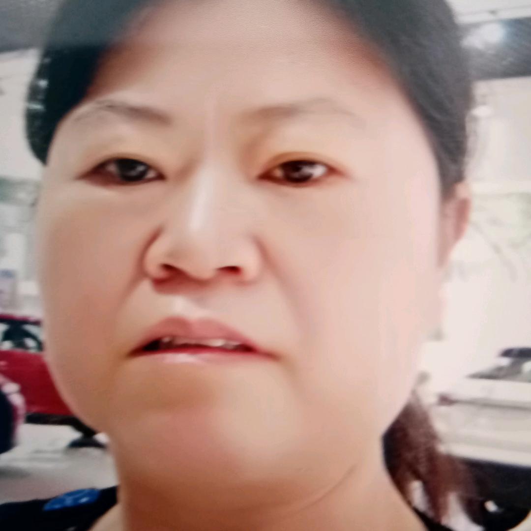 酱紫的拟鸡毛菜