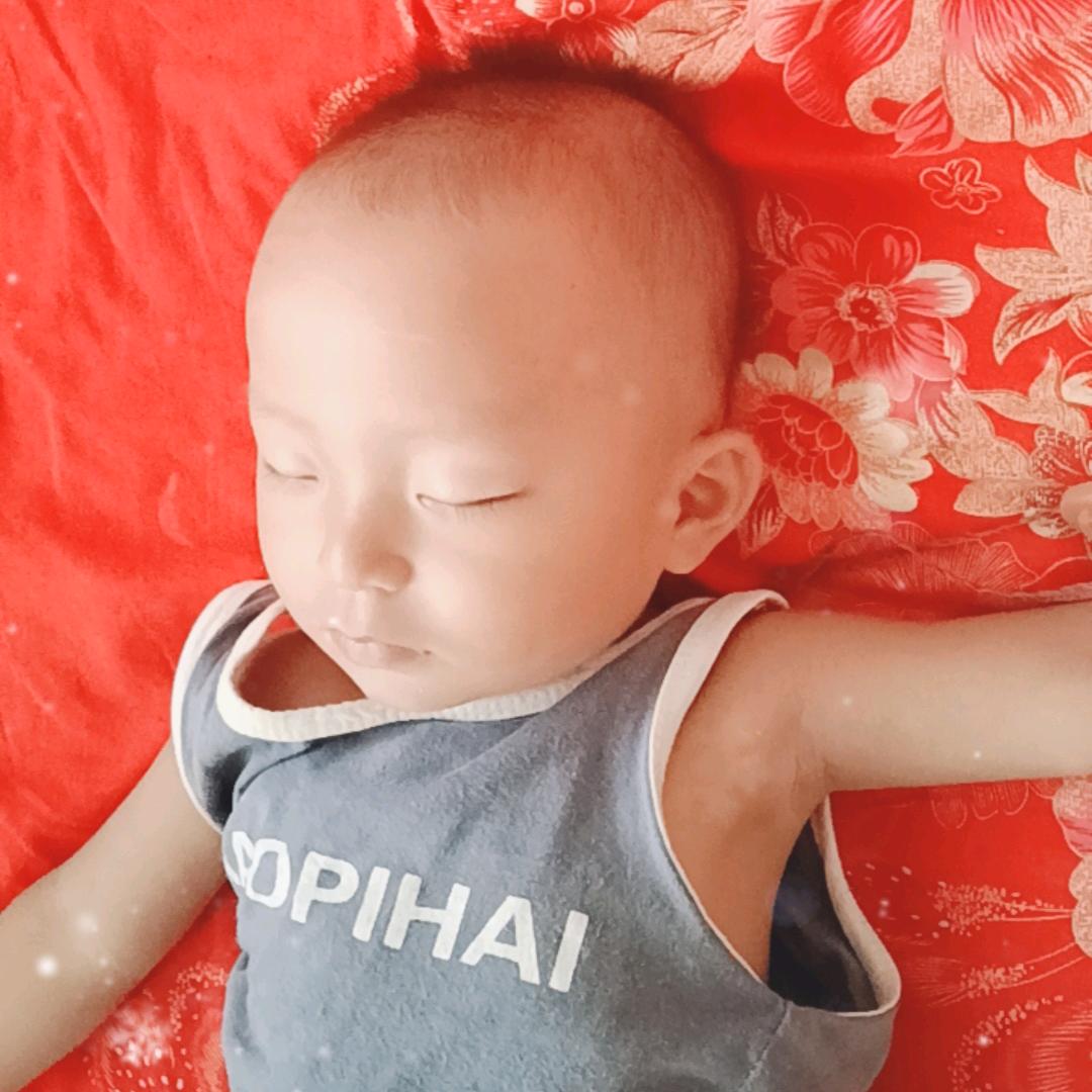 张奕博是小帅哥