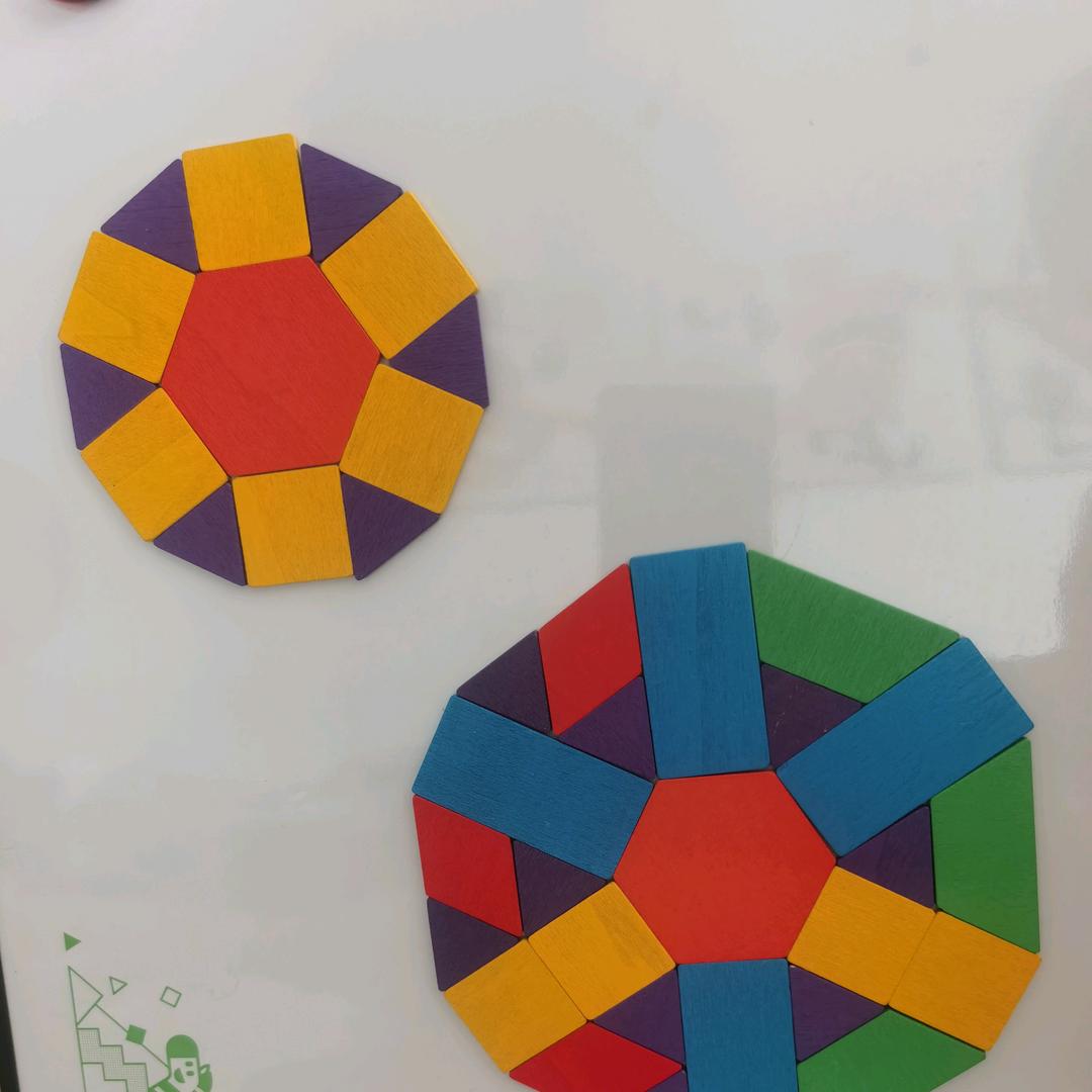 爱枪爱车爱球爱笑爱书的小豆包