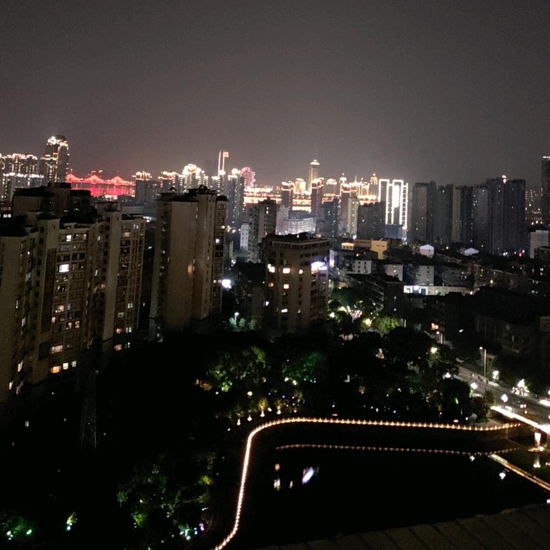 悦季·云端酒店(南昌八一广场店)官方号头像