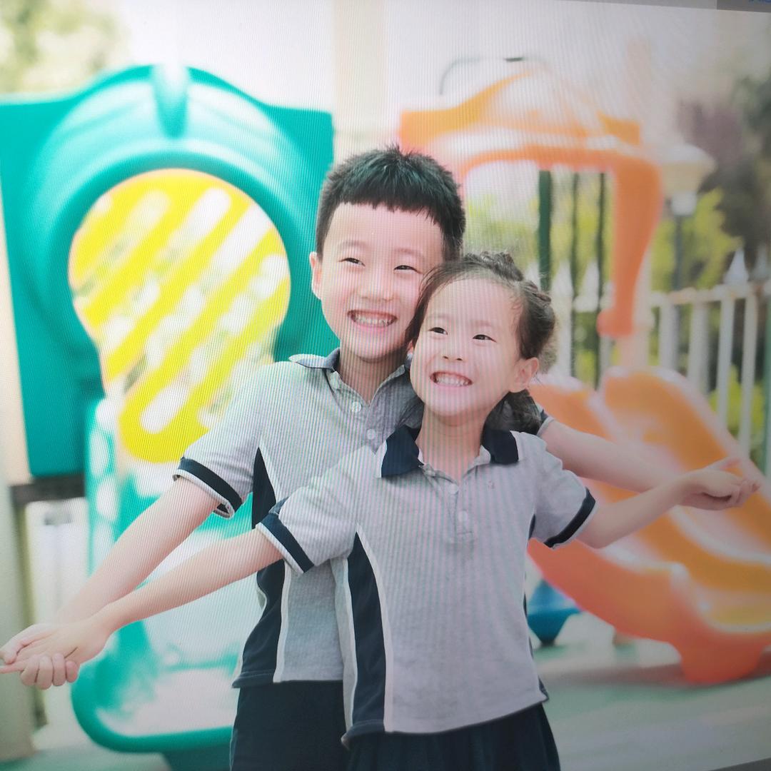 快乐✧就好(❁´◡`❁)*✲ﾟ*