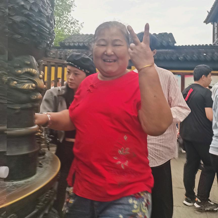 忍忍我是孙百玲