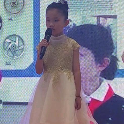 齐河流行美假发.接发店（收长头发）