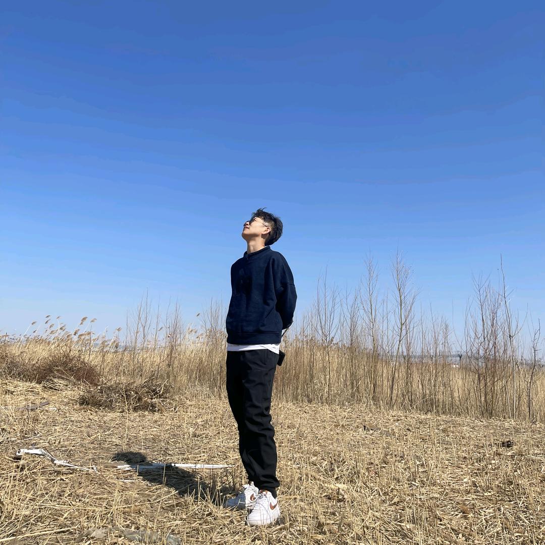 讷讷了
