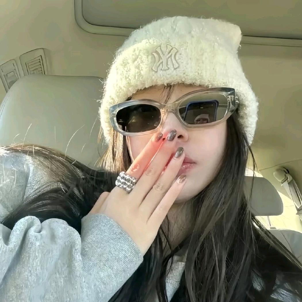嗯嗯嗯嗯。