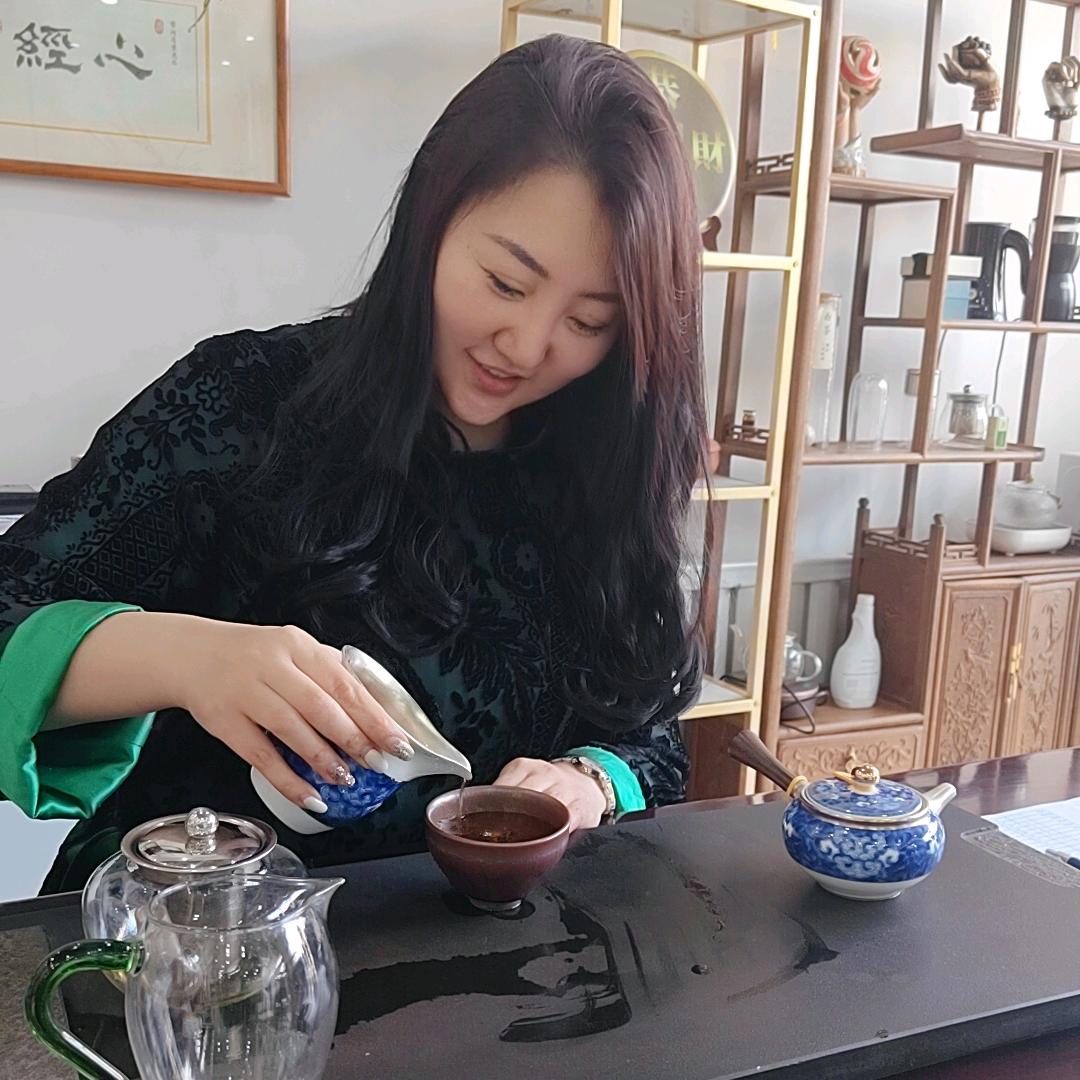 时  依