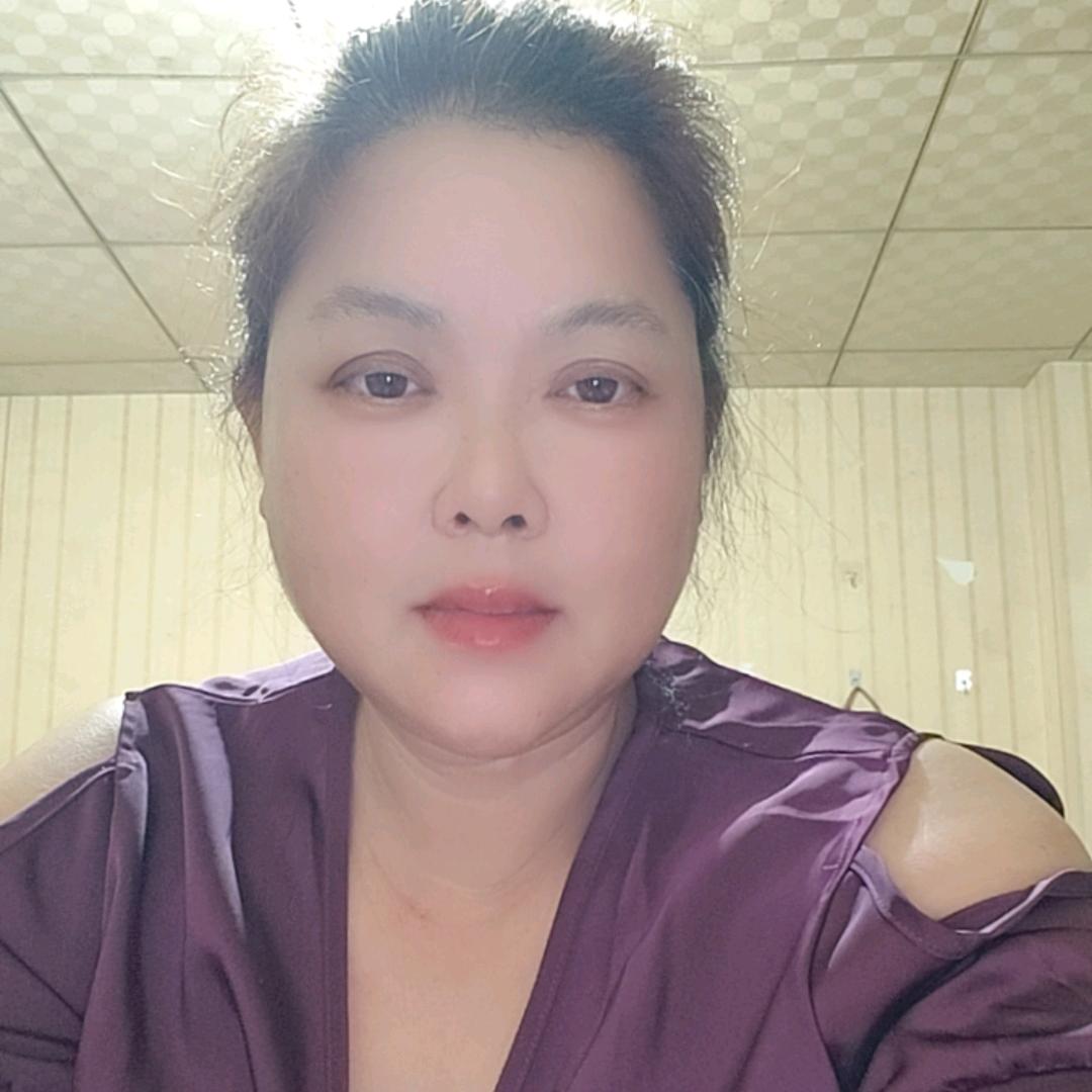 李姐唱歌跳舞