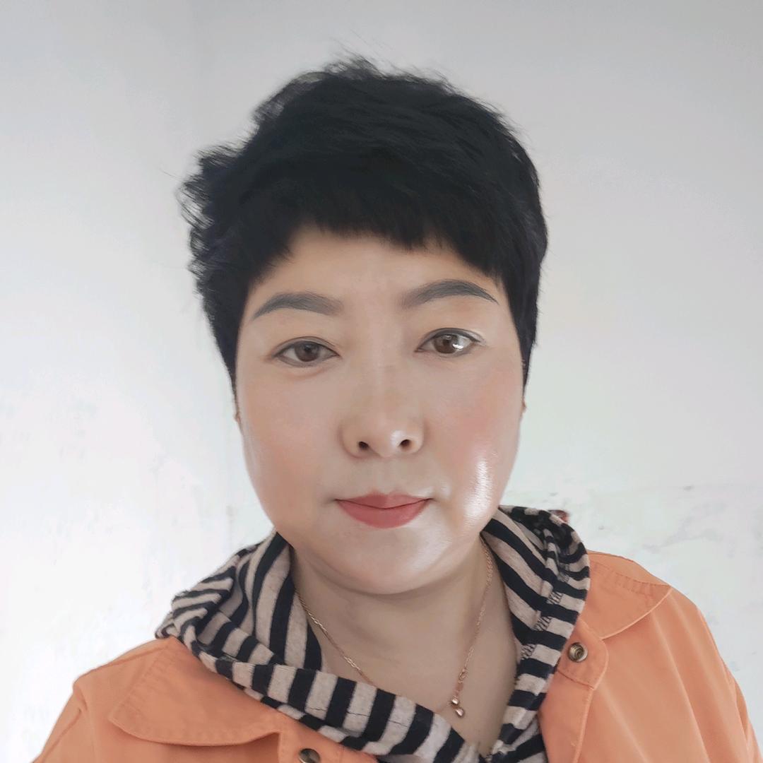 紫依人穿搭