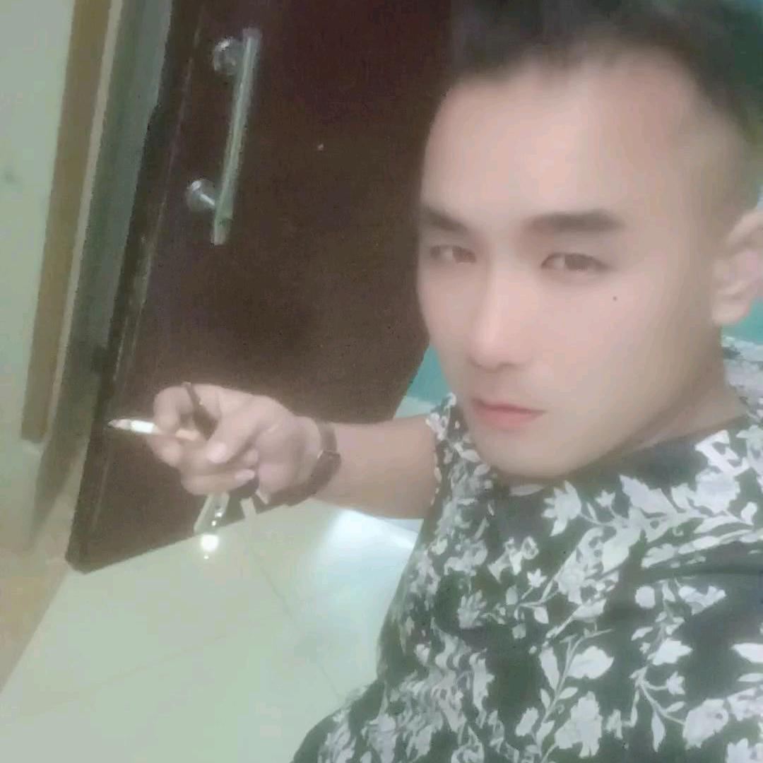 罗得空  单身！