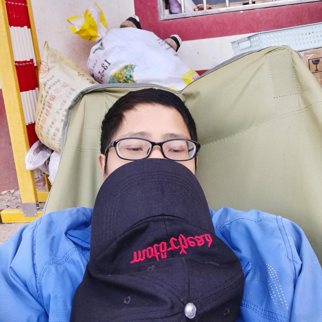 罗军番世夕