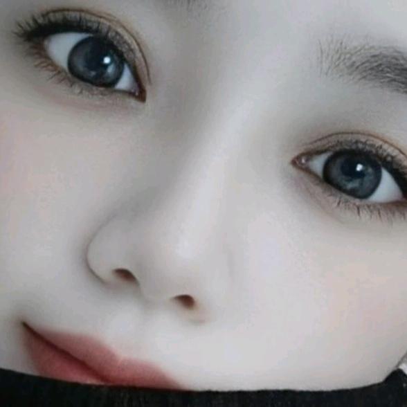 单亲妈妈(带女儿)