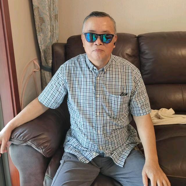 东郊的沈修景头像