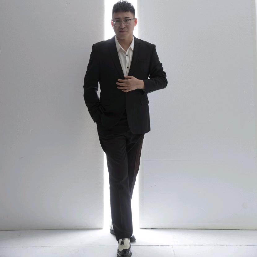 教篮球的杨教练