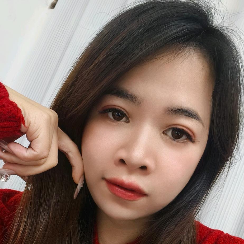 陈陈爱美甲