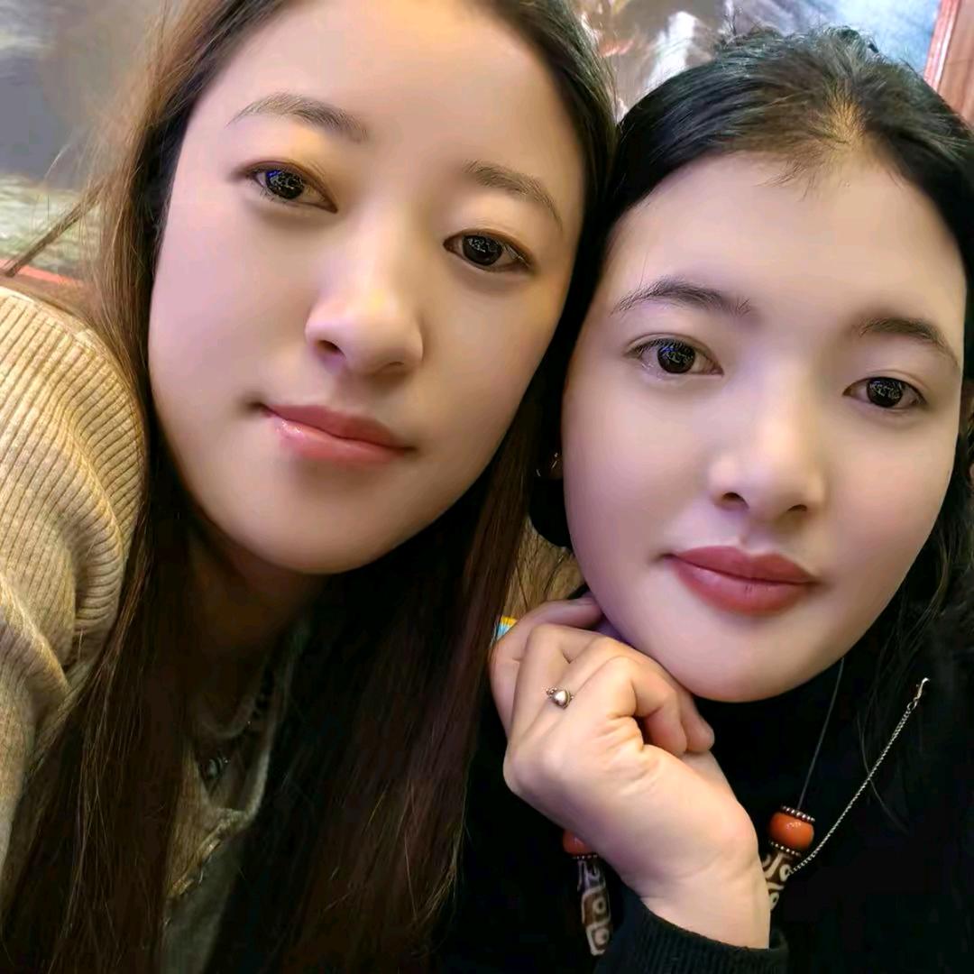 开心女孩